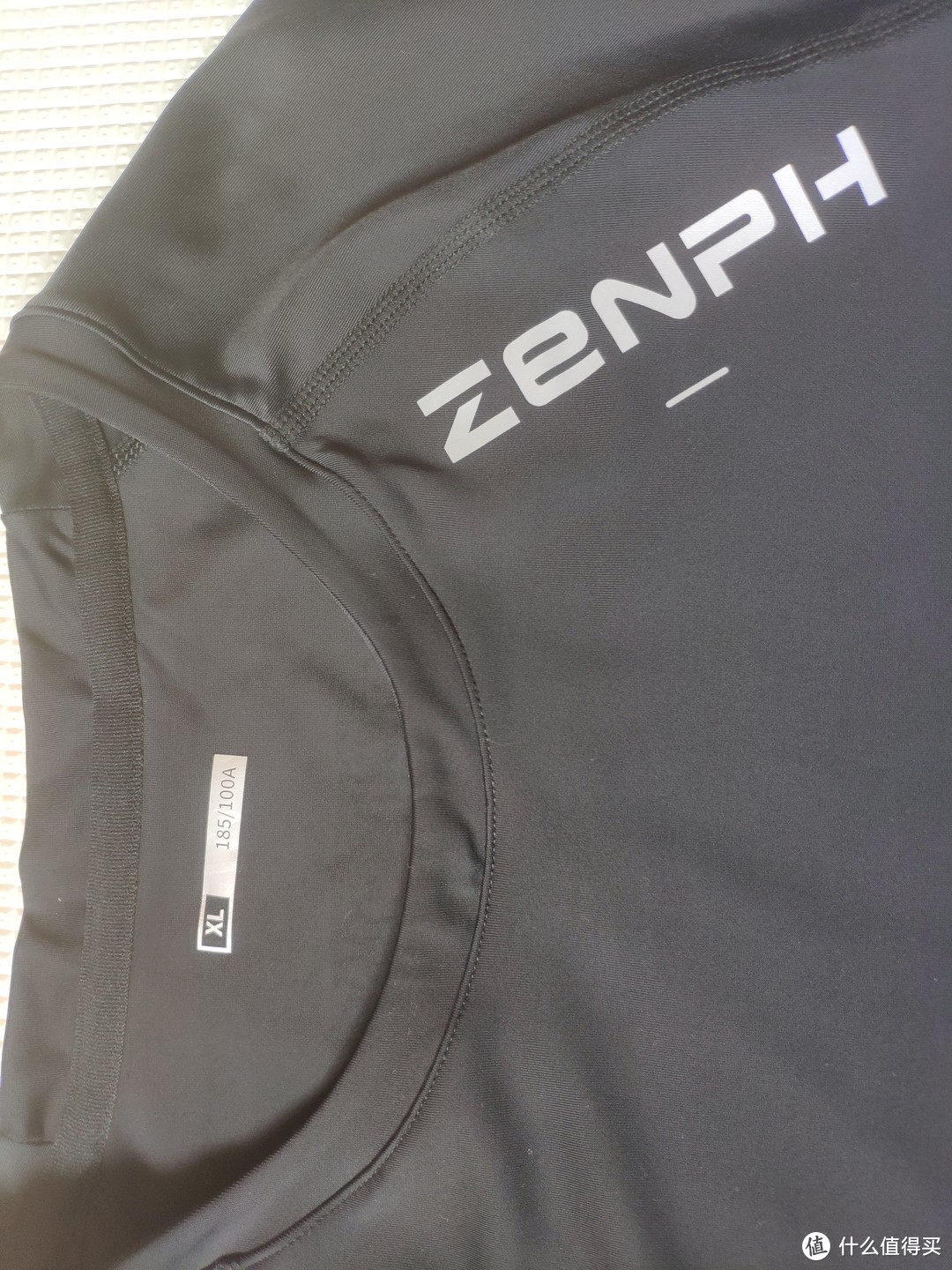 简版钢铁侠之心，时刻掌握自己的身体数据——ZENPH早风 智能运动衣轻众测
