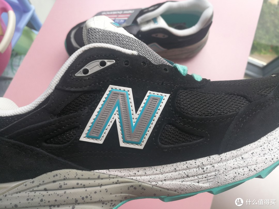 总统慢跑鞋，库存4年，1.6折，美产，唯品会299元购入New Balance 990V3 开箱