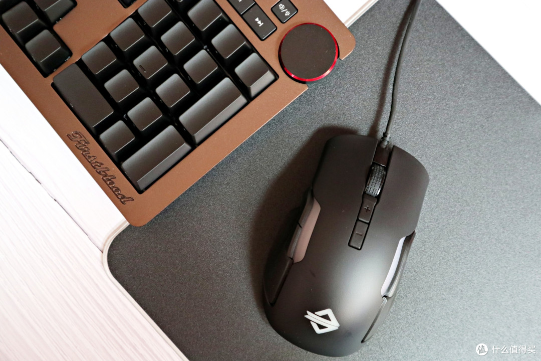 想买外设不知从何入手不如看看它ajazz黑爵三剑客外设套装