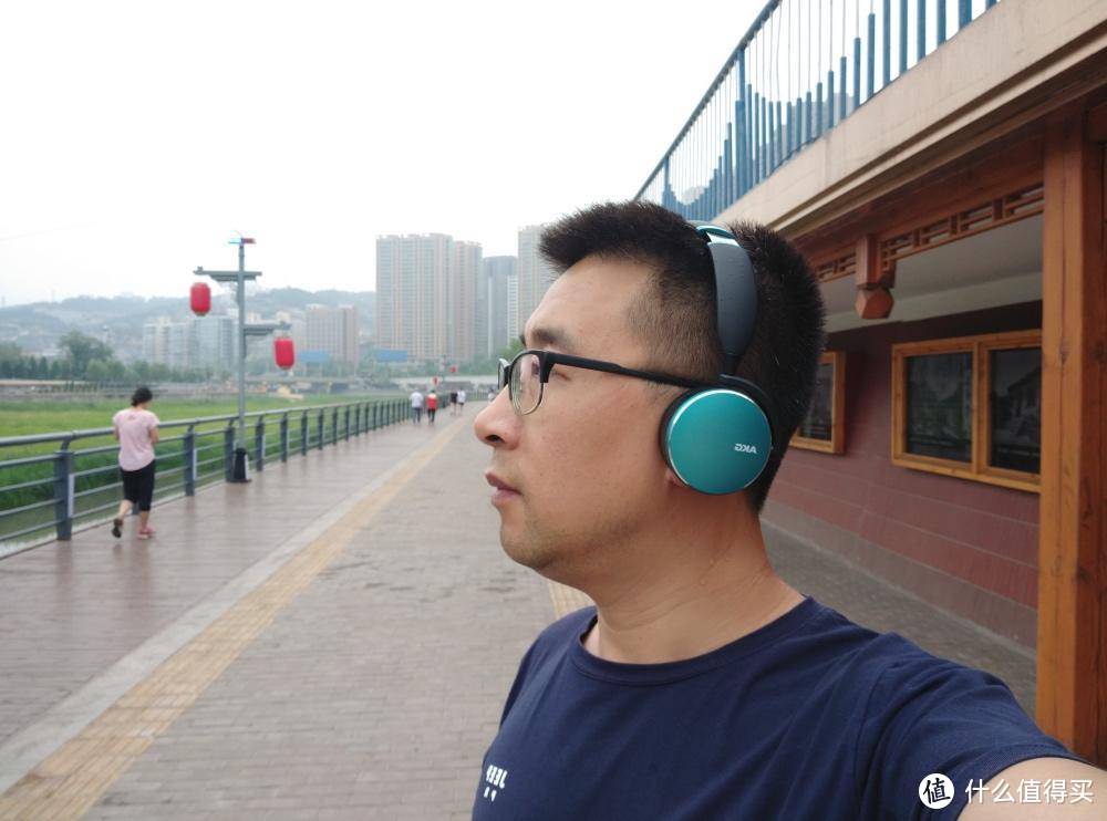 给夏季运动增加一道风景线：AKG Y500无线蓝牙耳机测评