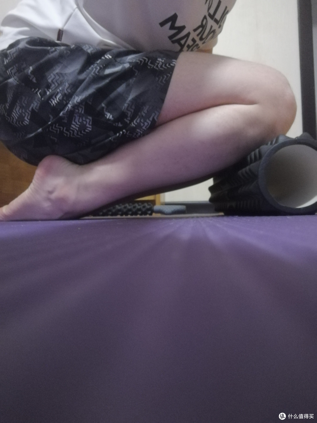 利用泡沫轴压脚踝