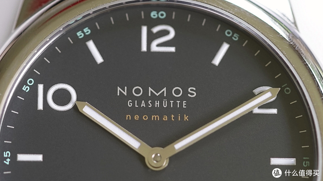 手表界的“无印良品”——Nomos