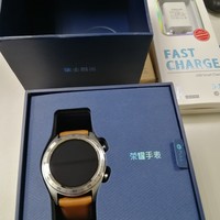 荣耀 Honor Watch Magic 智能手表开箱晒物(主体|数据线|充电座|表盘|按钮)