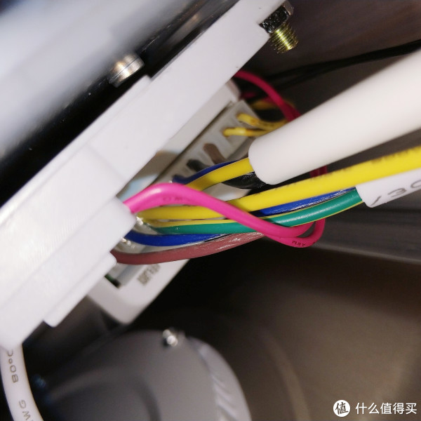 ▲晾衣机主体的配线