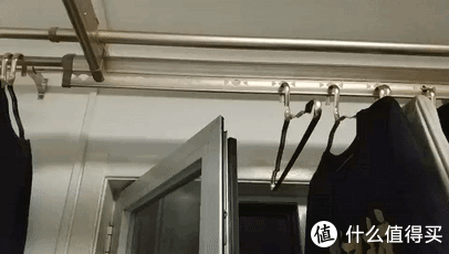 ▲晾衣机遇阻即停功能