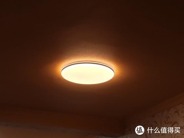 Yeelight灵犀吸顶灯，薄至1.5cm，支持小爱控制、智能联动