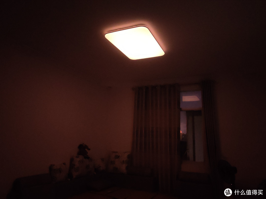 拒绝蚊虫侵扰，让房间变得更明亮，老房子换灯记第三季：Yeelight 灵犀智能吸顶灯