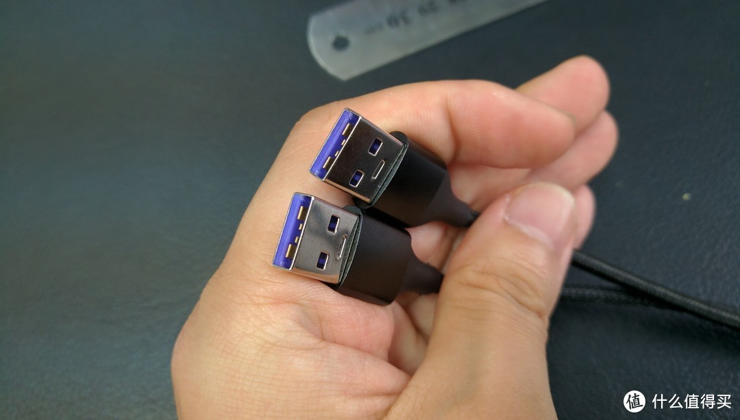 两根线的USB口都是紫色