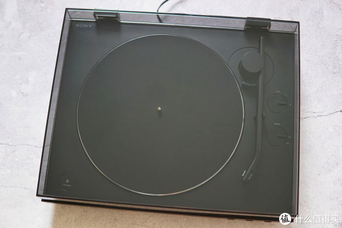 索尼黑胶唱片机PS-LX310B:可连蓝牙的“现代复古”体验