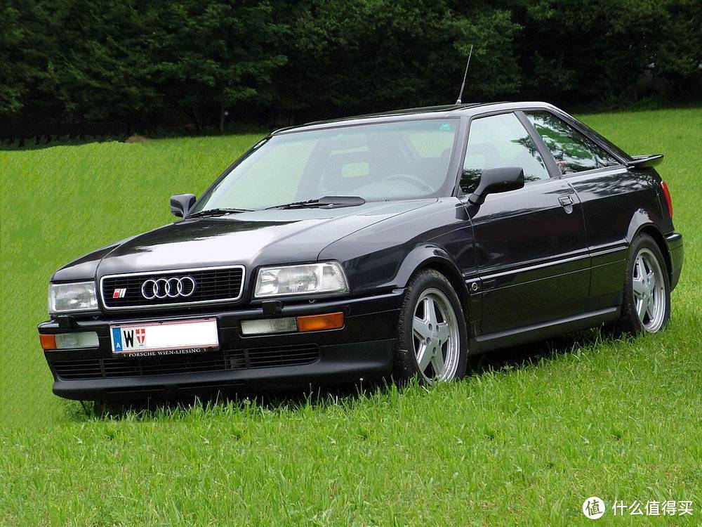 （Audi S2 Coupe，1990）