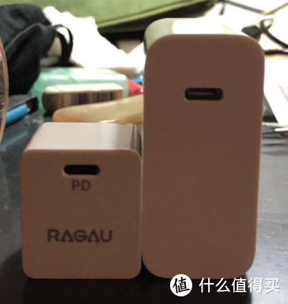 睿高(Ragau) 18W迷你PD充电器测评报告