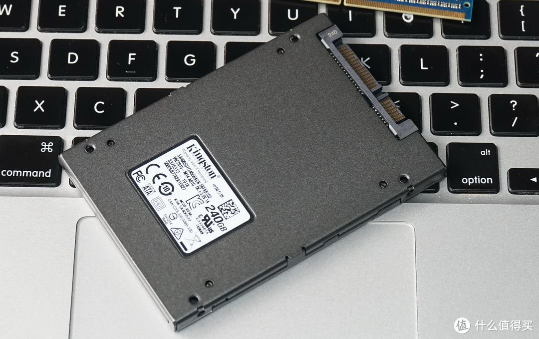 这“大号U盘”不太给力啊：金士顿 (Kingston) A400 240GB SSD固态硬盘