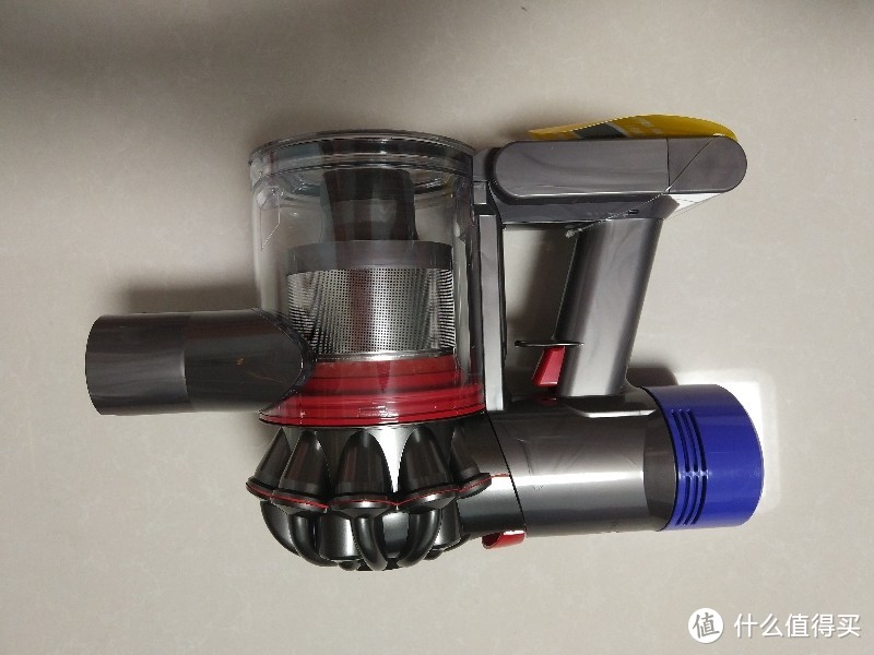 戴森(Dyson) 吸尘器 V7 FLUFFY开箱