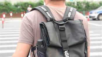 AGM 黑盾城市猎人双肩包外观展示(背带|口袋|提手)