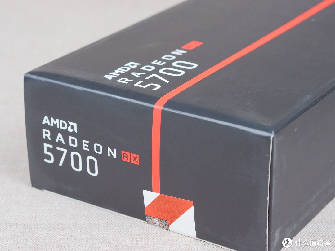 被自家CPU掩盖的光芒，7nm Navi 显卡—— AMD RX 5700 8G 公版开箱实测