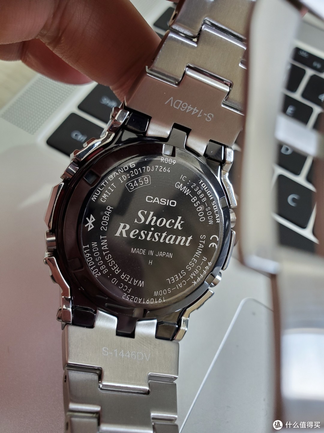 G-SHOCK B5000D背面