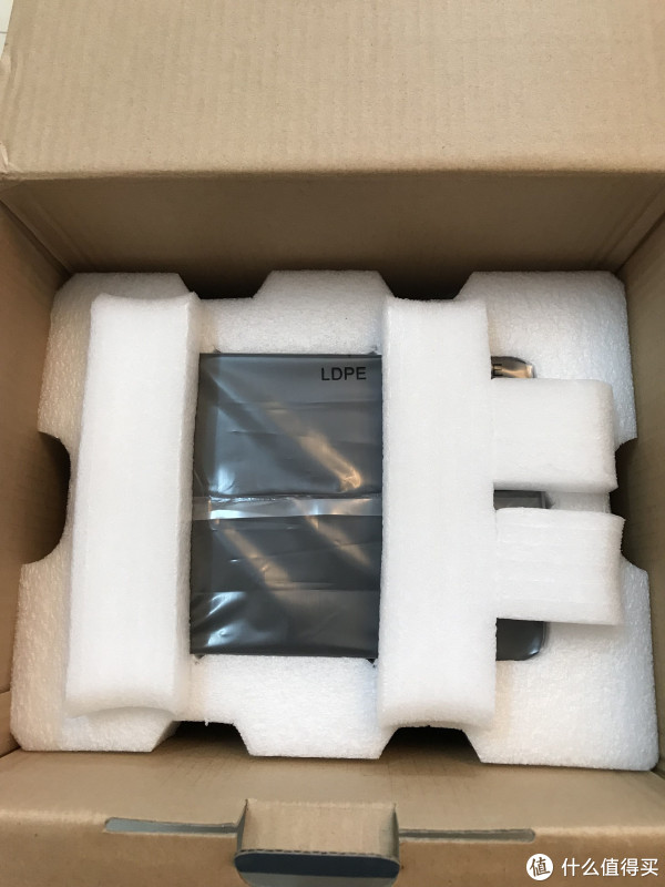 犹抱琵琶半遮面