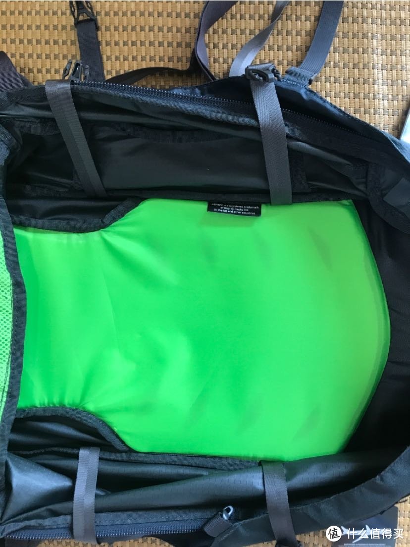 肩上的旅行箱—Osprey Farpoint 40L开箱