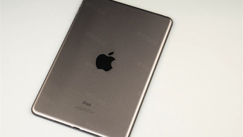 iPad mini 5平板电脑外观展示(屏幕|色域|显示|传感器)
