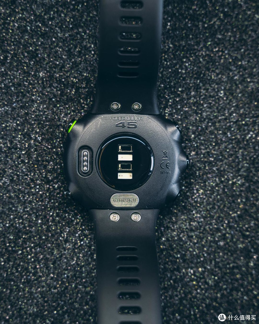 跑步该带哪些装备？Garmin佳明全新Forerunner45运动手表要算在内