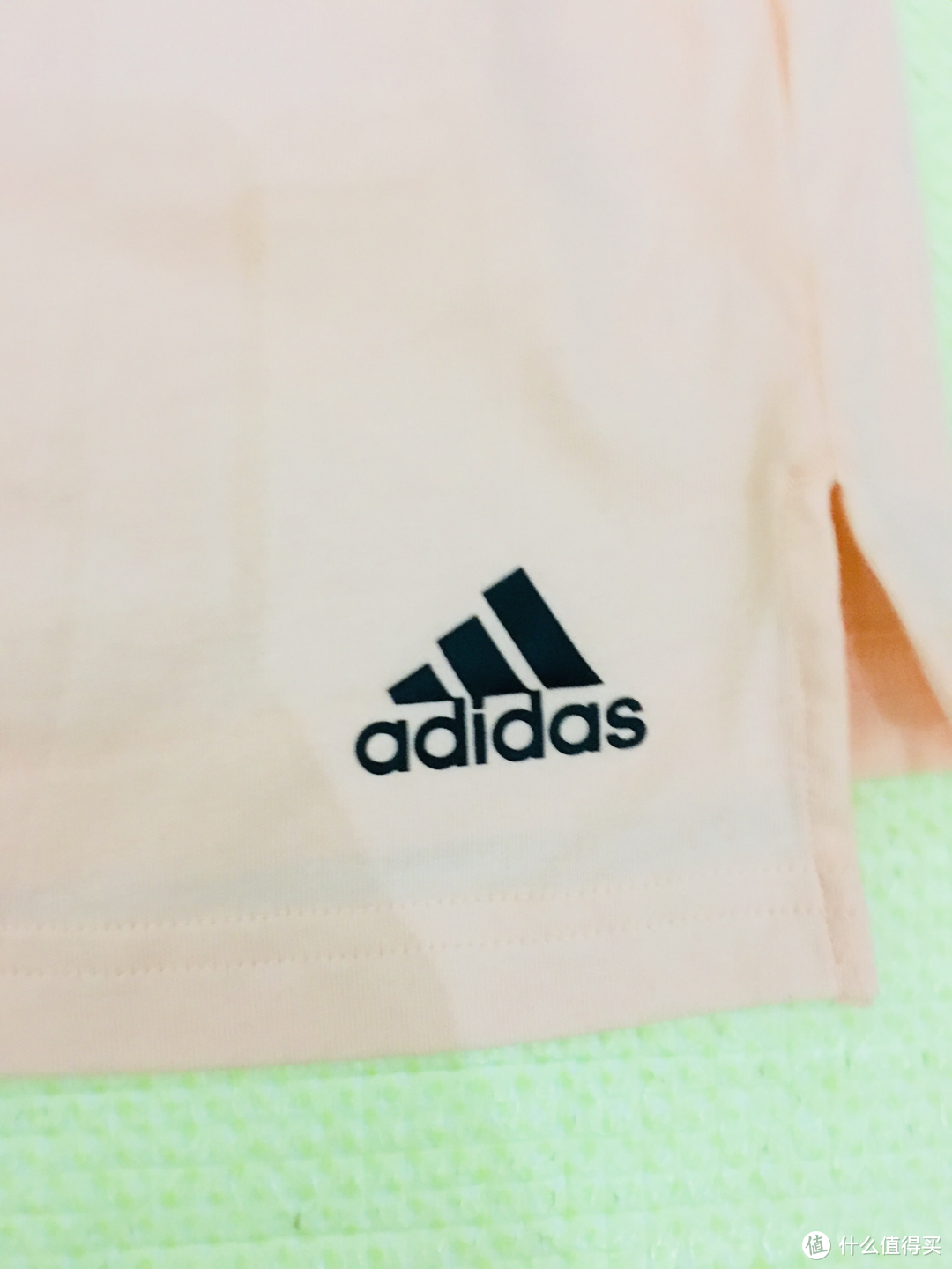 朦胧珊瑚粉 Adidas短袖T恤DT8330简单晒