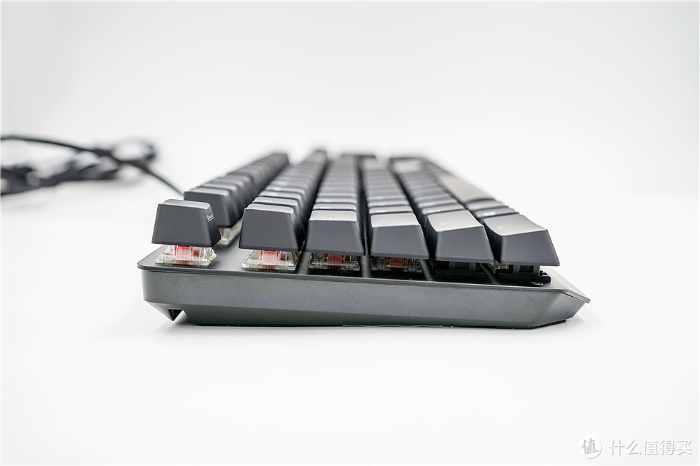 ROG Strix Scope机械键盘——超宽Ctrl设计助力FPS游戏