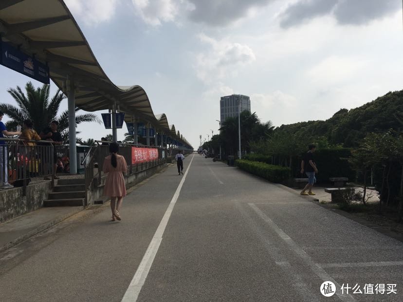 金山区城市沙滩海岸线（来上海，怎能不去一次海滩游泳）炎炎夏日的凉爽去处