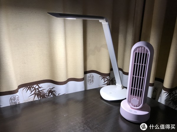 “摆拍”