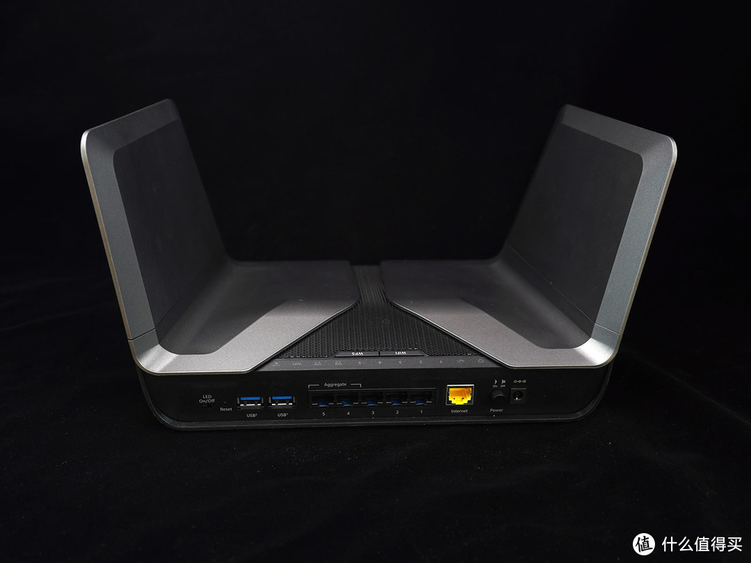 Wi-Fi6高能新体验 NETGEAR夜鹰RAX80无线路由器评测