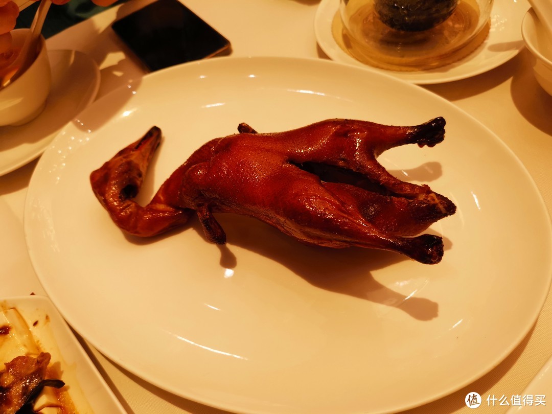 体验广州米其林一星、大众点评黑珍珠餐厅——利苑酒家（宜安广场店）