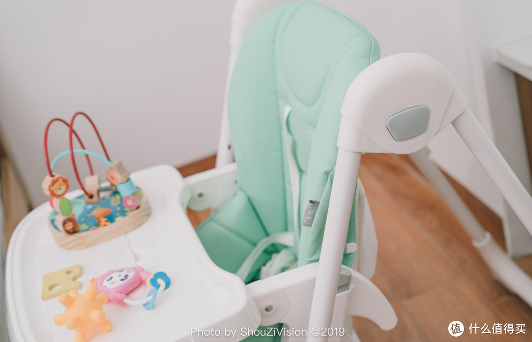 贝影随行多功能餐椅，帮助从小培养宝宝的好习惯