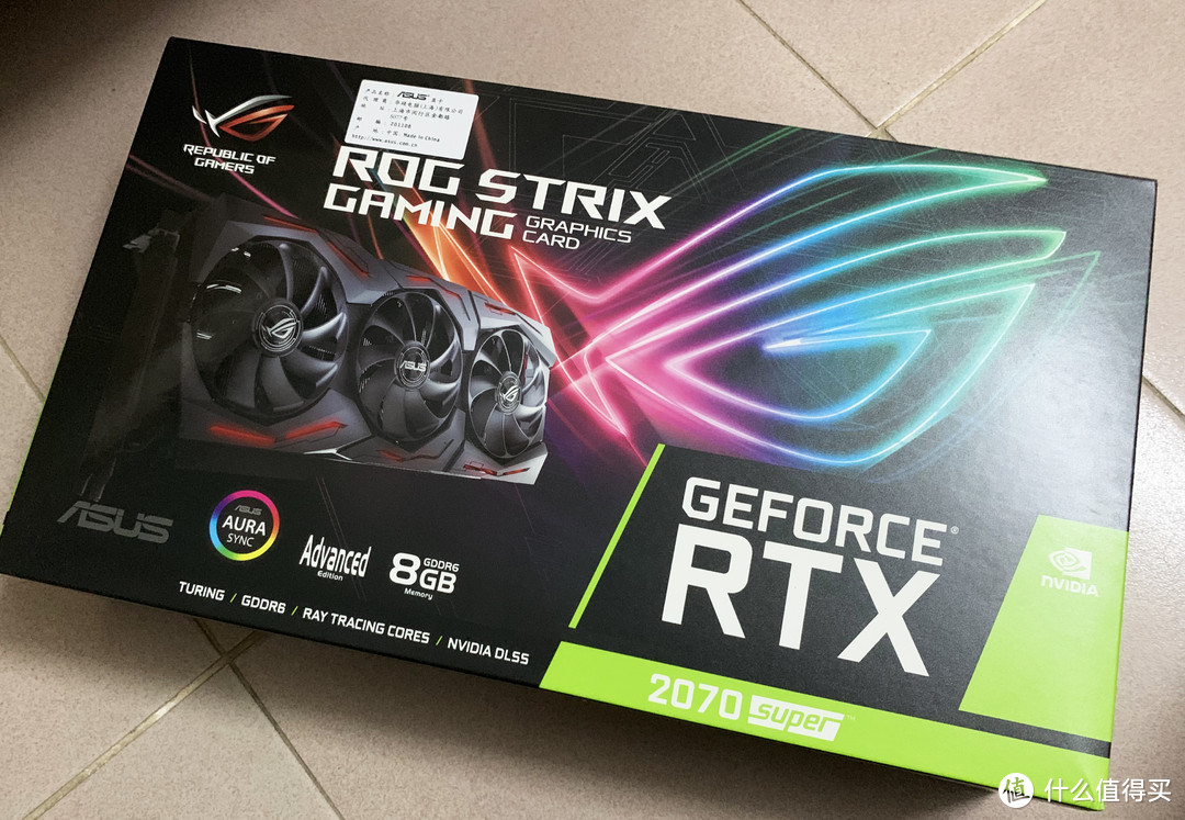 最后再把显卡接上，采用的是华硕的RTX 2070 SUPER