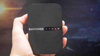 随身轻NAS-RAVPOWER无线wifi多功能文件管理器