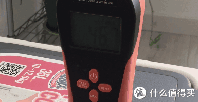 三档风量时分贝测试仪显示将近48分贝