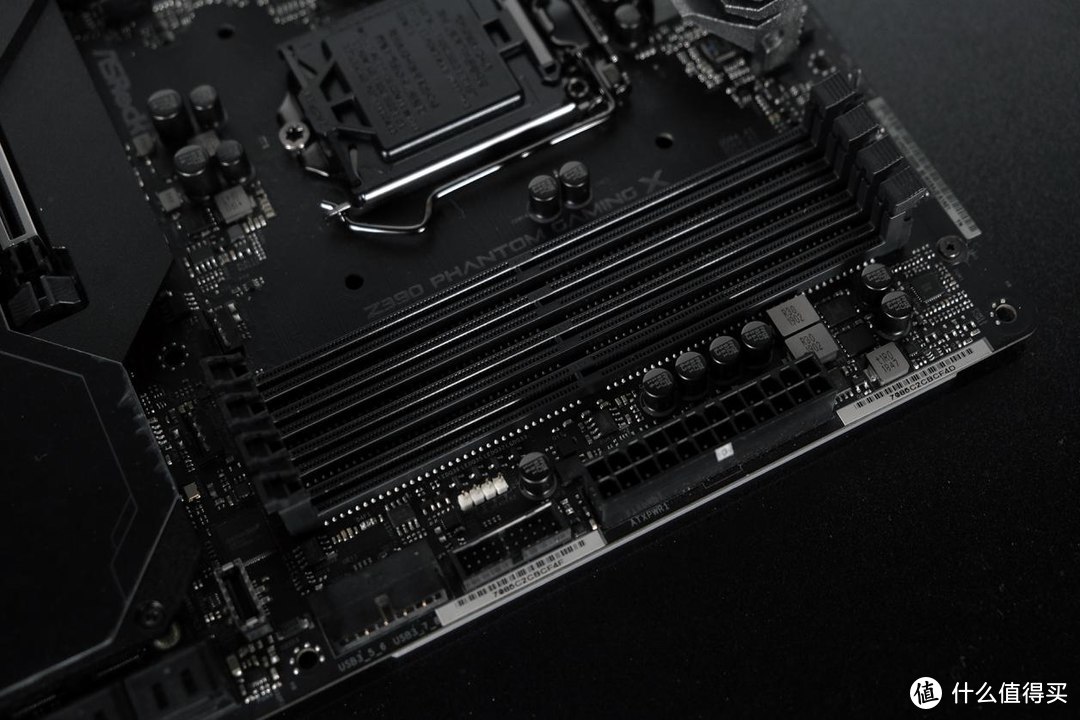 最便宜的旗舰级电竞主板 — ASRock Z390 Phantom Gaming X