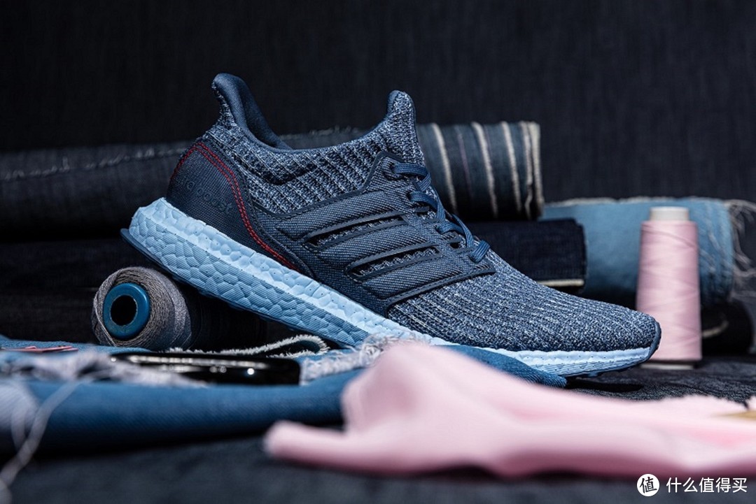 七夕限定：adidas 阿迪达斯 发售 UltraBOOST “V-DAY”情侣款跑鞋