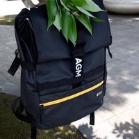AGM“黑盾”双肩包外观展示(尺寸|背带|口袋|拉链)