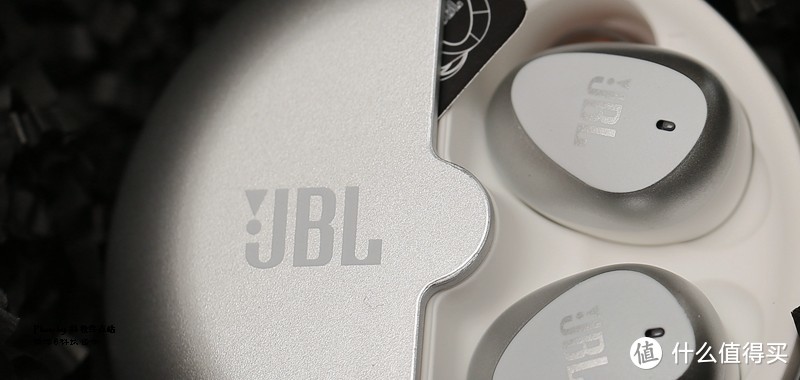 JBL标志音效，运动更随心C330TWS真无线耳机评测