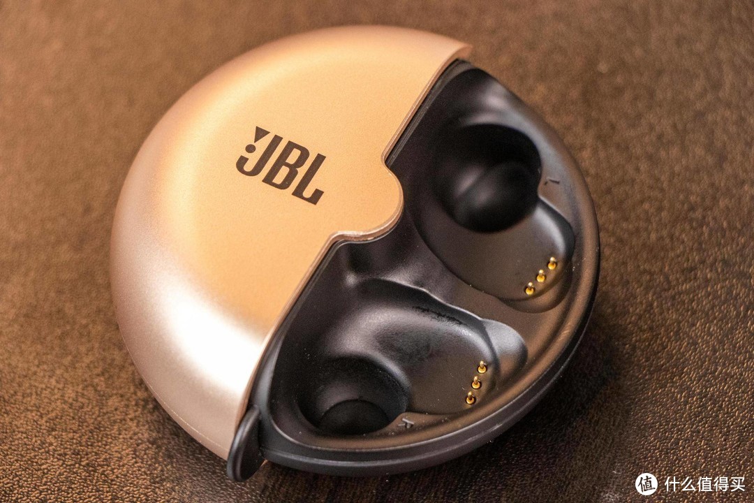 比苹果AirPods更好的选择，JBL C330TWS真无线蓝牙耳机体验测评