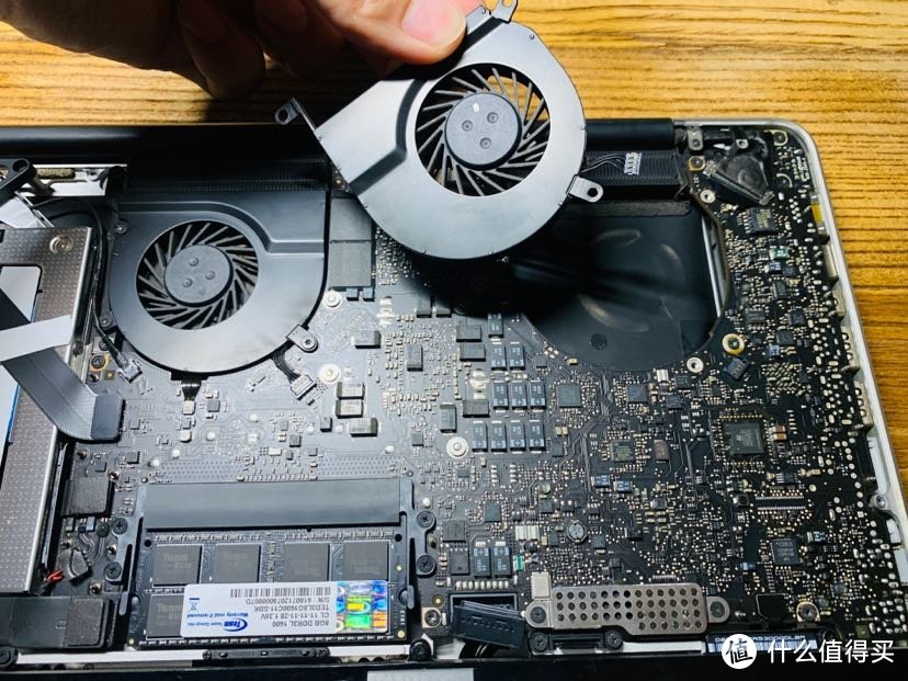 老当益壮！给2012年款MacBookPro15更换散热硅脂作业