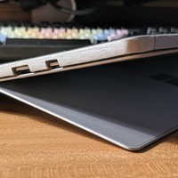 微软Surface Pro 6笔记本电脑外观展示(主机|接口|键盘|触摸板)