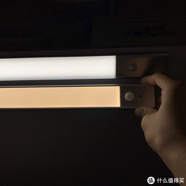 最小亮度