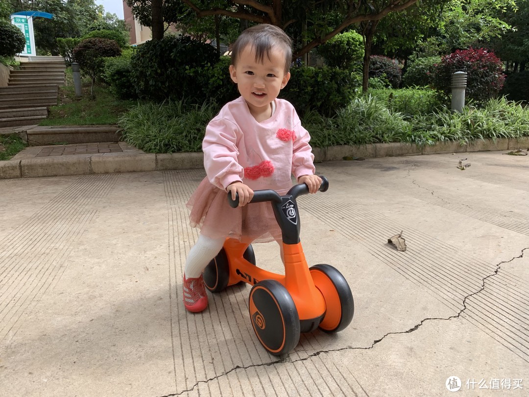 锻炼宝宝的平衡能力——乐的儿童平衡车
