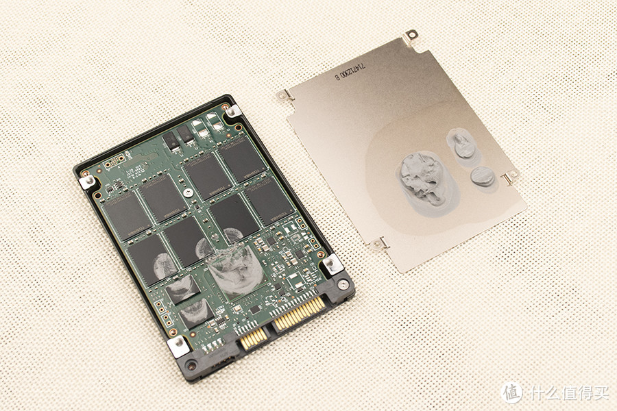 NAS专用SSD驾到？希捷酷狼IronWolf 110 SSD 480G开箱拆机小测