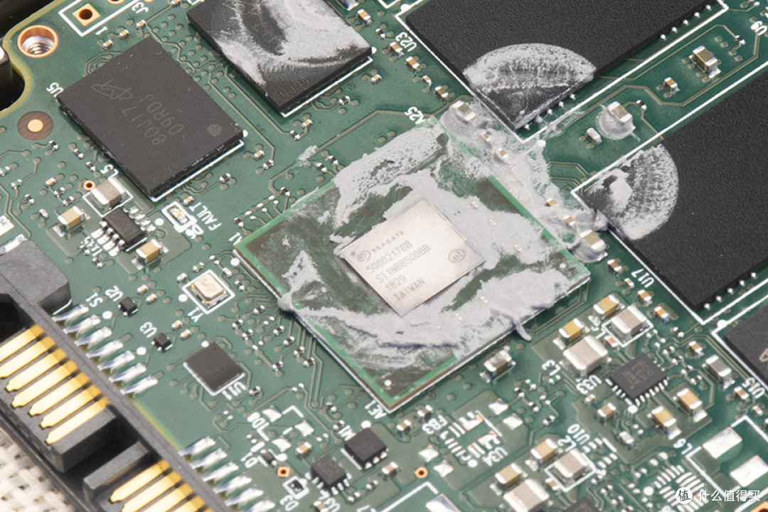 Nas专用ssd驾到 希捷酷狼ironwolf 110 Ssd 480g开箱拆机小测 固态硬盘 什么值得买