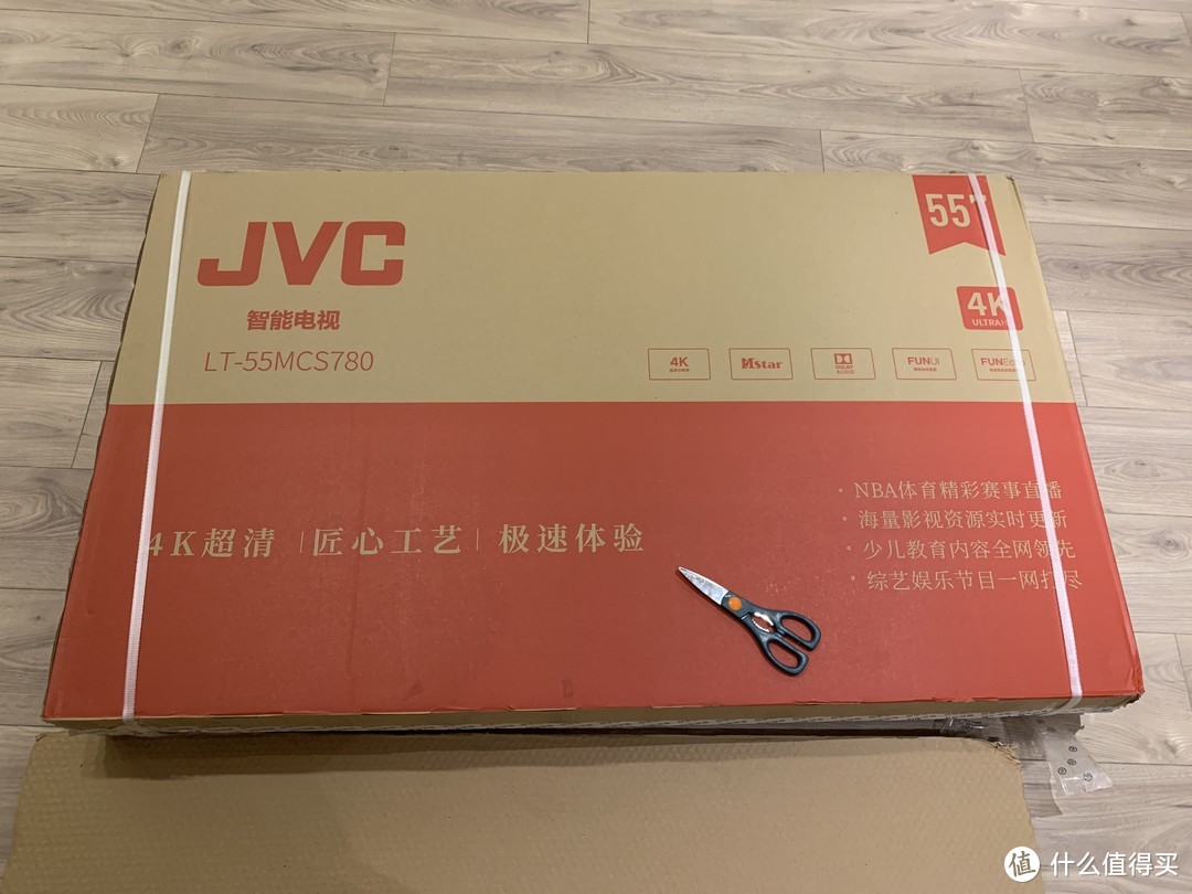 ​1500元以下谁与争锋：廉价又好用的4K 大屏幕智能电视JVC LT-55MCS780