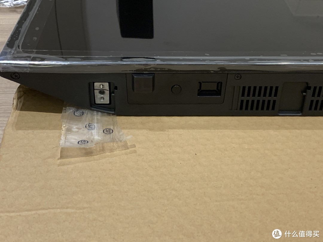 ​1500元以下谁与争锋：廉价又好用的4K 大屏幕智能电视JVC LT-55MCS780