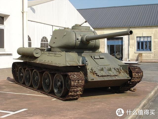 FOV 1:32 T-34/85 中型坦克