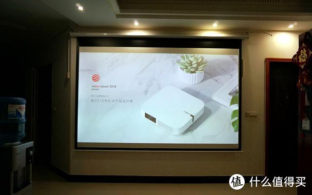 极米无屏电视Z6：经典机型，不足3000元，带你进入1080P高清视界！