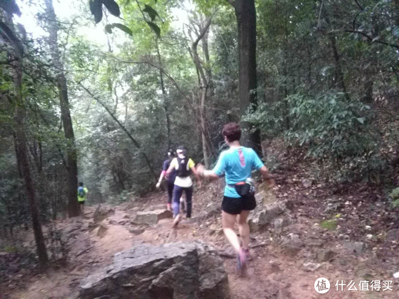 轻松应对各种复杂山路，Salomon Sense Ride越野跑鞋体验